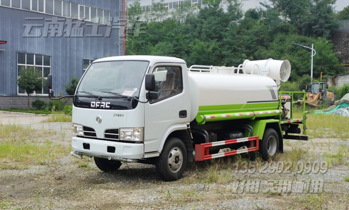 东风福瑞卡洒水车,东风轻卡洒水车,防疫消毒车,农药喷洒车,市政环卫车,绿化喷洒车,抑尘车,4*2小型环卫车