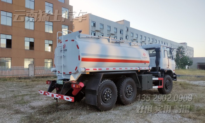 东风六驱加运油车,6立方加油车,东风145罐式运输车,6*6加油车,越野专用车,油罐车改装