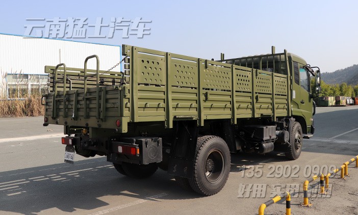 东风运兵车,4*2东风卡车,东风天锦6吨卡车,东风天锦运输车,EQ1120GA,军用越野卡车