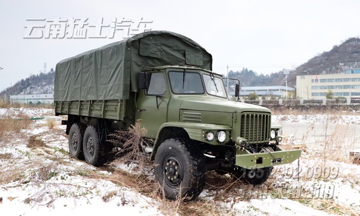 东风六驱卡车,六驱越野卡车,EQ2100,东风军车,军用运兵车,全驱运兵车,尖头越野卡车,东风245