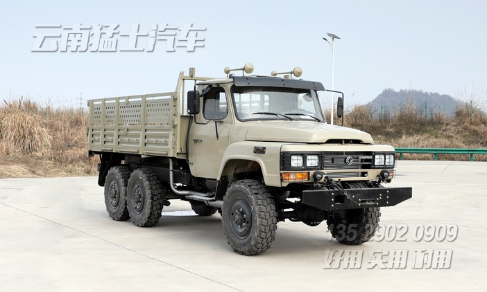 EQ240,东风六驱越野卡车,6*6长头运兵车,长鼻子卡车,出口越野载货车