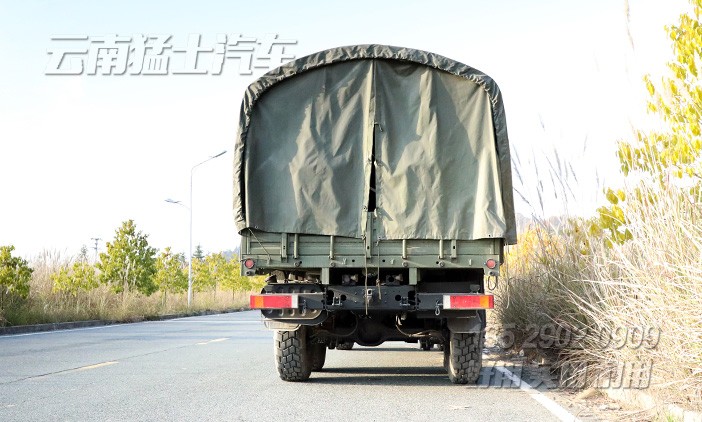 国五运兵车,出口型运兵车,EQ2130GA,东风6x6卡车,六驱柴油货车