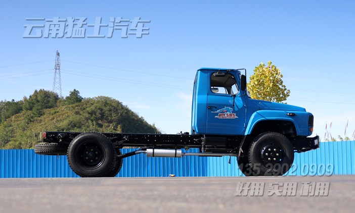 东风长头4x2,专用车底盘,专用车厂家,尖头轻型卡车,110马力底盘,底盘定制生产