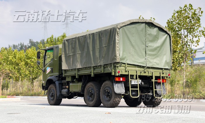 山猫越野车,六驱卡车,12座运兵车,载货运输车,平头2082,6*6越野运输车,出口多用途车