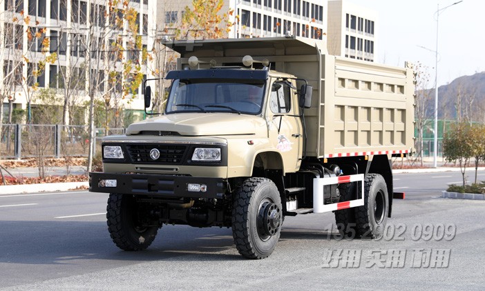 东风四驱尖头,8吨载货车,240马力越野卡车,中型货车,两桥全驱卡车