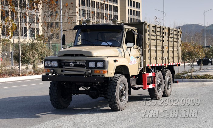 东风EQ240,二汽尖头车,六驱越野车配置,经典尖头车